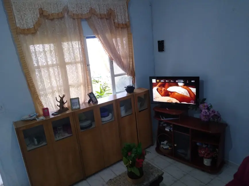 Foto 7 de Casa com 2 quartos à venda, 60m2 em Itanhaem - SP