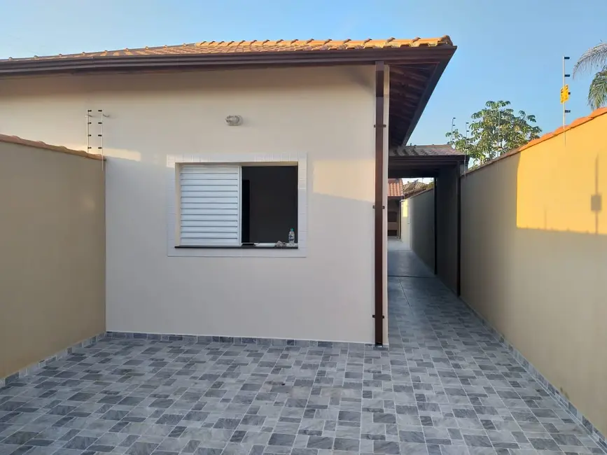 Foto 4 de Casa com 2 quartos à venda, 66m2 em Itanhaem - SP