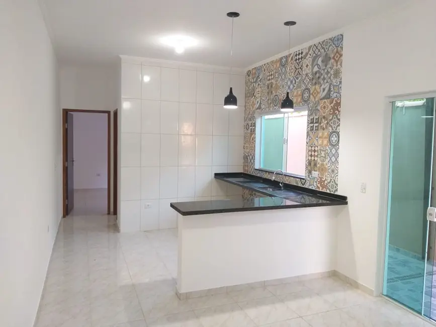 Foto 9 de Casa com 2 quartos à venda, 66m2 em Itanhaem - SP