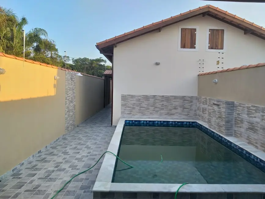 Foto 3 de Casa com 2 quartos à venda, 66m2 em Itanhaem - SP