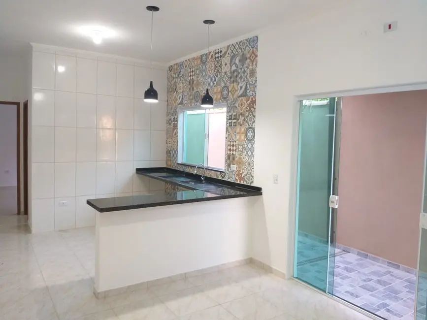 Foto 6 de Casa com 2 quartos à venda, 66m2 em Itanhaem - SP