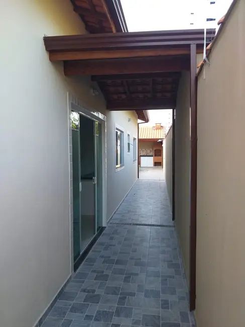 Foto 5 de Casa com 2 quartos à venda, 66m2 em Itanhaem - SP