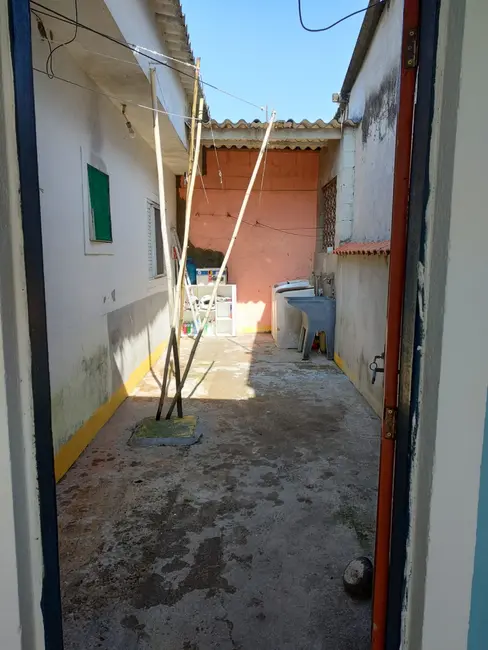 Foto 2 de Casa com 2 quartos à venda, 60m2 em Itanhaem - SP