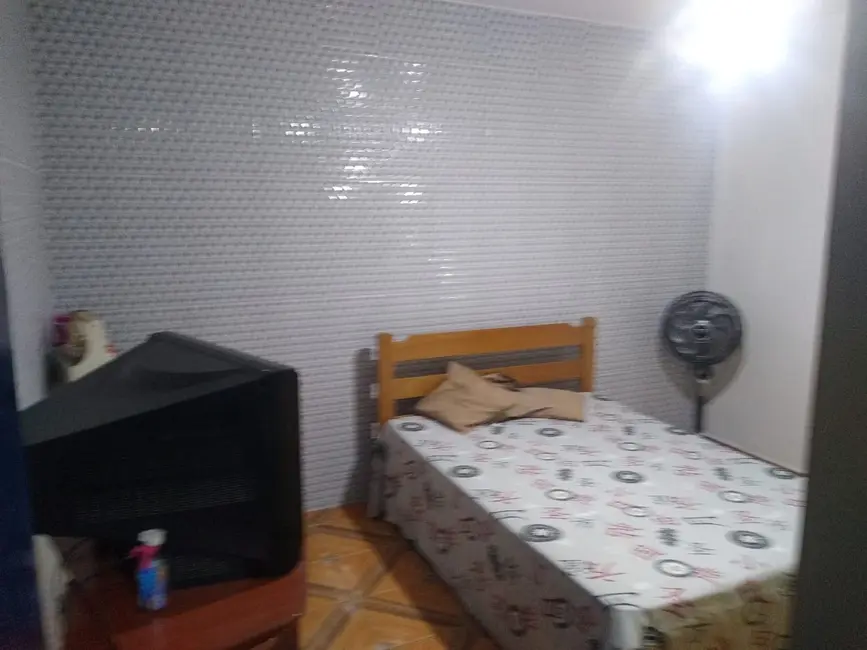 Foto 8 de Casa com 2 quartos à venda, 60m2 em Itanhaem - SP