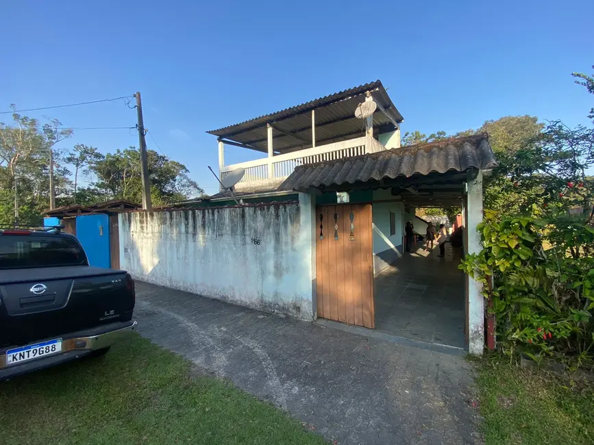 Foto 2 de Casa com 2 quartos à venda, 100m2 em Itanhaem - SP