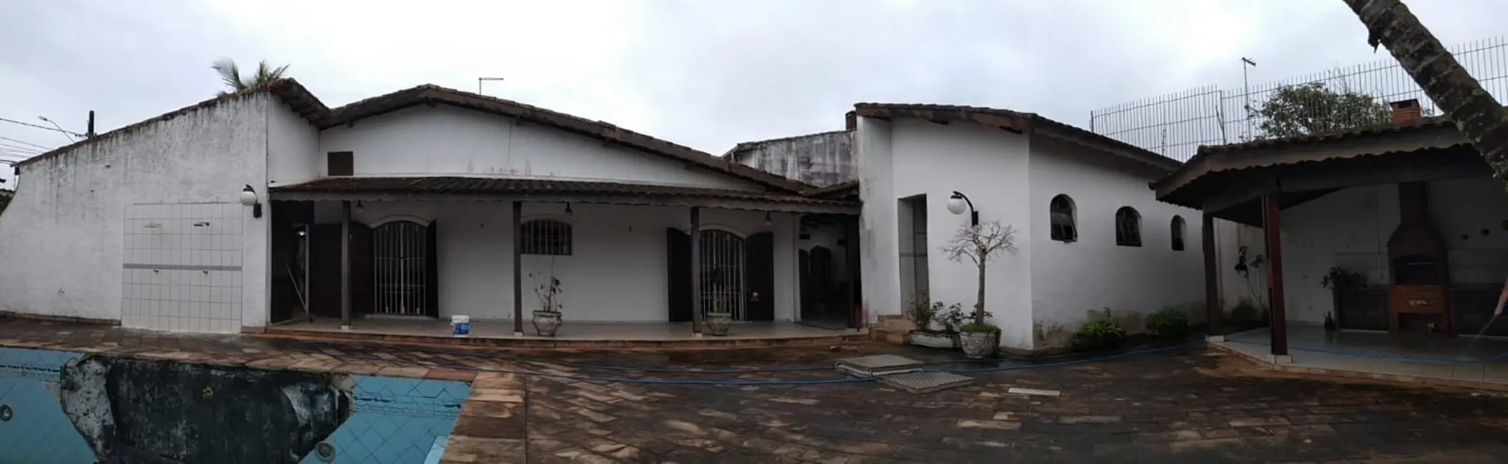 Foto 4 de Casa com 4 quartos à venda, 250m2 em Itanhaem - SP