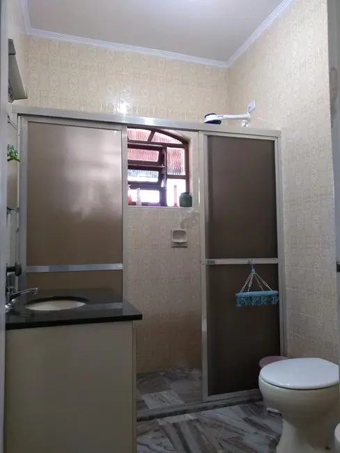 Foto 2 de Casa com 4 quartos à venda, 250m2 em Itanhaem - SP