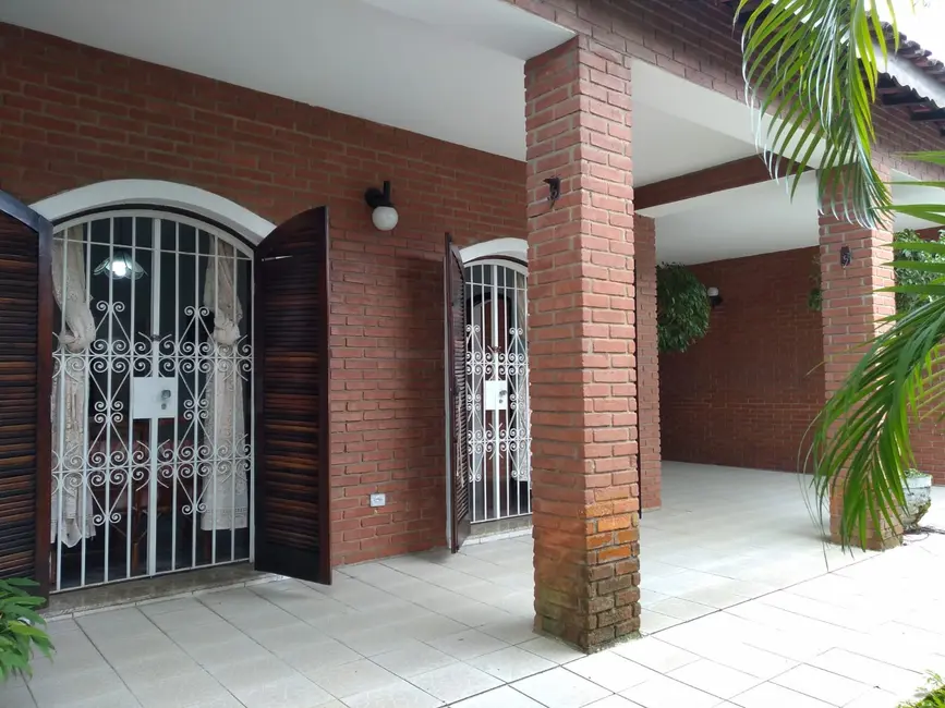Foto 6 de Casa com 4 quartos à venda, 250m2 em Itanhaem - SP