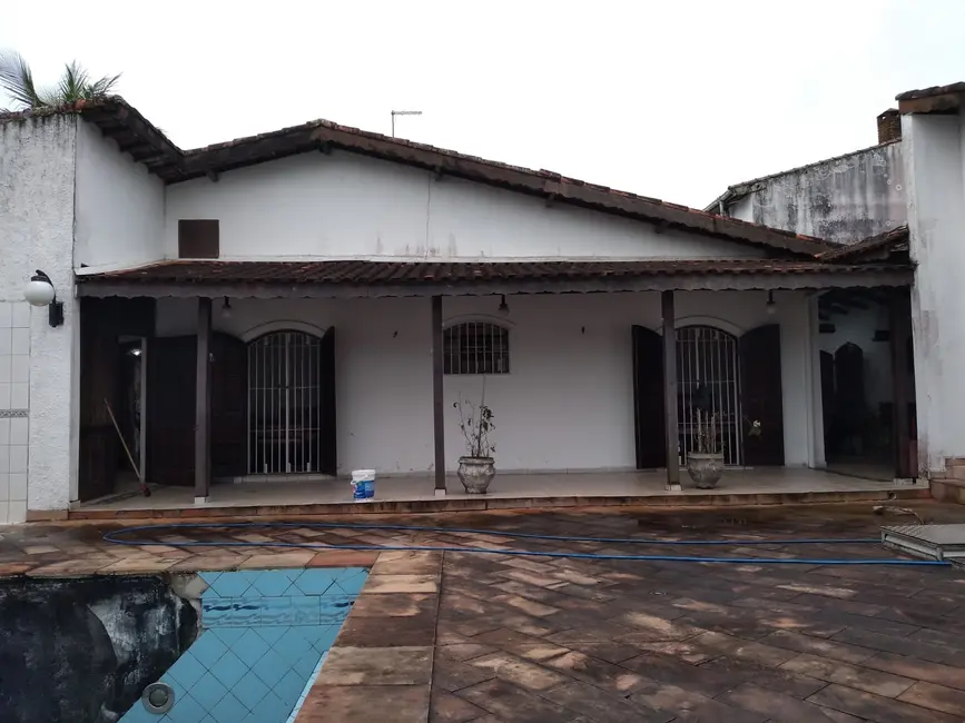 Foto 7 de Casa com 4 quartos à venda, 250m2 em Itanhaem - SP