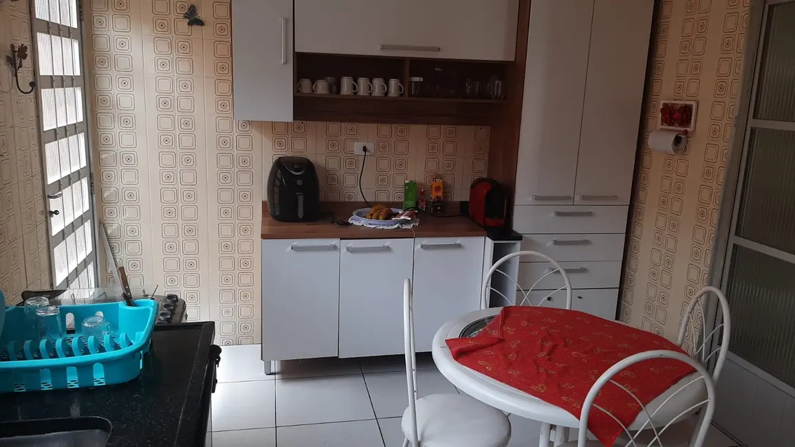 Foto 3 de Casa com 5 quartos à venda, 170m2 em Itanhaem - SP