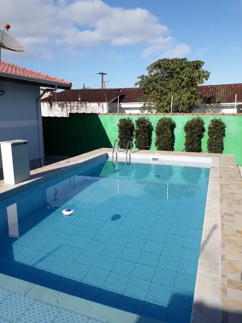Foto 1 de Casa com 3 quartos à venda, 183m2 em Itanhaem - SP