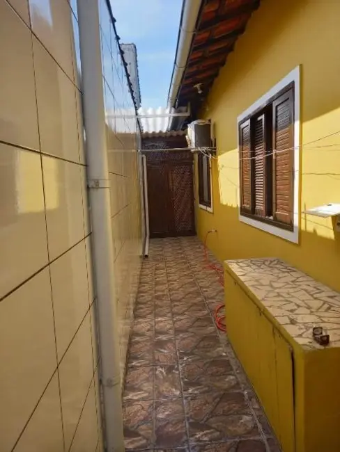 Foto 7 de Casa com 2 quartos à venda, 65m2 em Itanhaem - SP