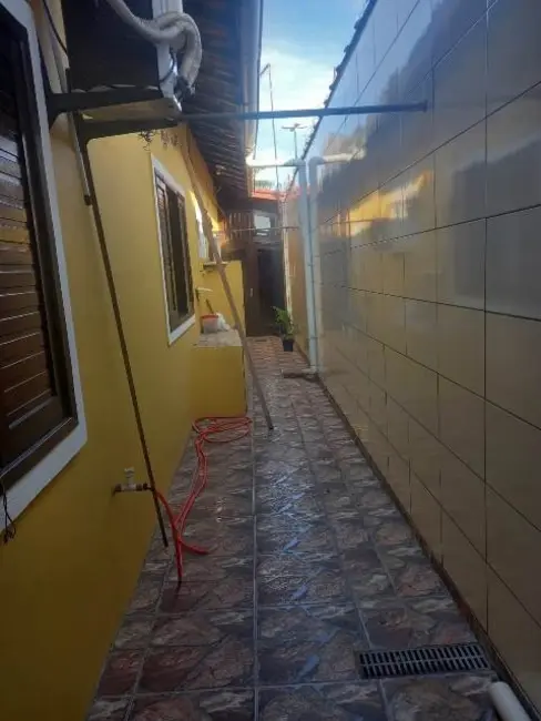 Foto 8 de Casa com 2 quartos à venda, 65m2 em Itanhaem - SP