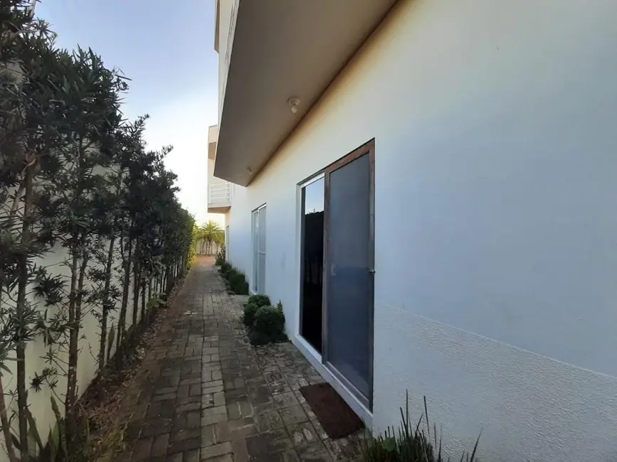 Casa de Condomínio com 2 quartos à venda, 80m2 em Itanhaem - SP - imagem 5 Foto 5 de Casa de Condomínio com 2 quartos à venda, 80m2 em Itanhaem - SP