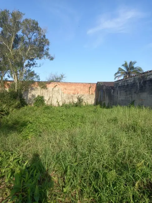 Foto 1 de Terreno / Lote à venda, 286m2 em Itanhaem - SP