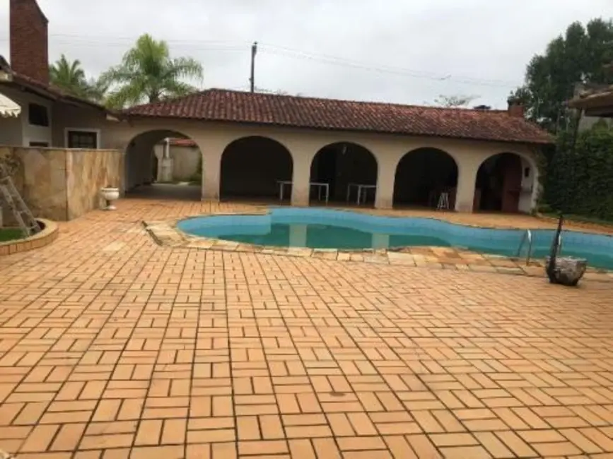 Casa com 6 quartos à venda, 500m2 em Itanhaem - SP - imagem 1 Foto 1 de Casa com 6 quartos à venda, 500m2 em Itanhaem - SP