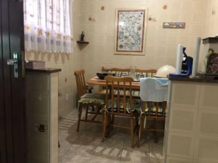 Casa com 6 quartos à venda, 500m2 em Itanhaem - SP - imagem 7 Foto 7 de Casa com 6 quartos à venda, 500m2 em Itanhaem - SP