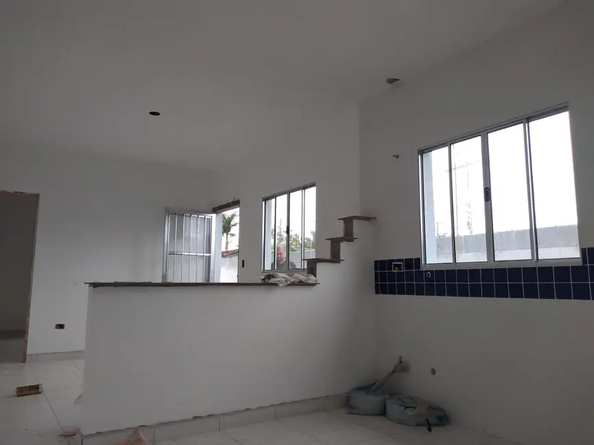 Foto 3 de Casa com 2 quartos à venda, 60m2 em Itanhaem - SP