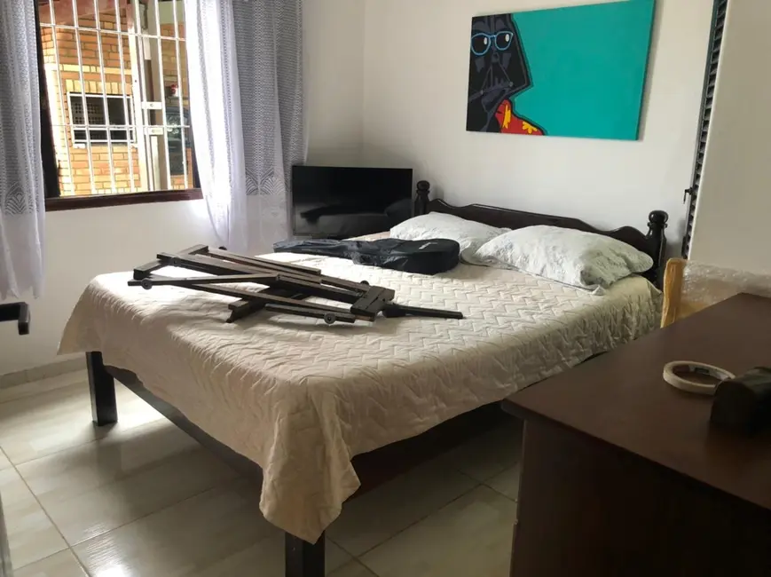 Foto 7 de Casa com 3 quartos à venda, 180m2 em Itanhaem - SP