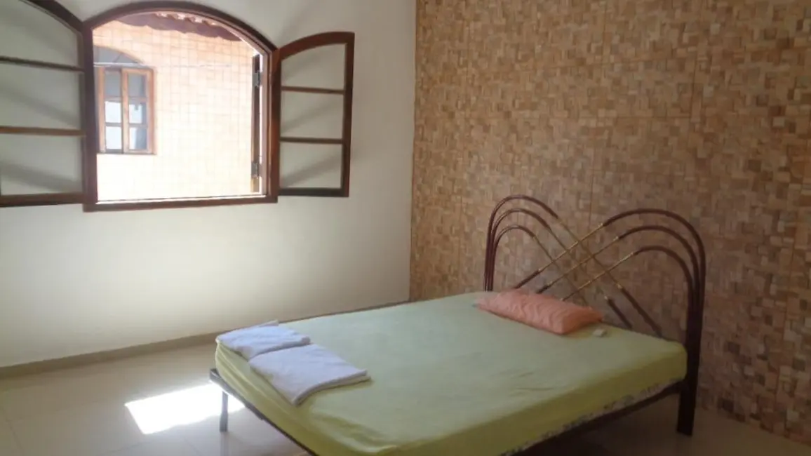 Foto 9 de Casa com 3 quartos à venda, 187m2 em Itanhaem - SP