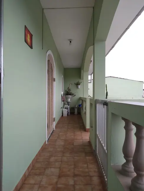 Foto 5 de Casa com 6 quartos à venda, 323m2 em Itanhaem - SP