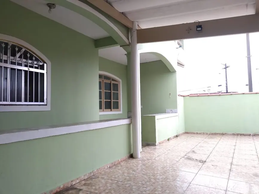 Foto 2 de Casa com 6 quartos à venda, 323m2 em Itanhaem - SP