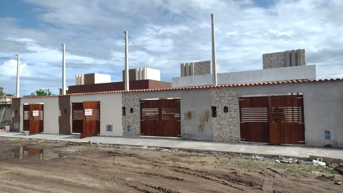 Foto 3 de Casa com 2 quartos à venda, 57m2 em Itanhaem - SP