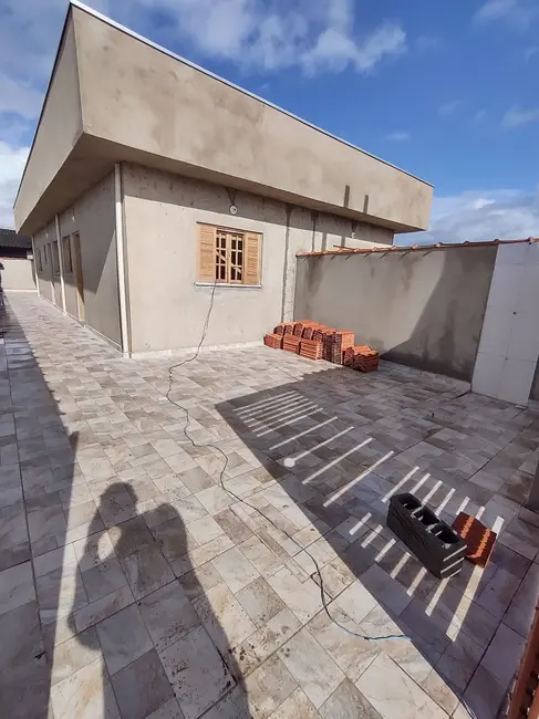 Foto 7 de Casa com 2 quartos à venda, 70m2 em Itanhaem - SP