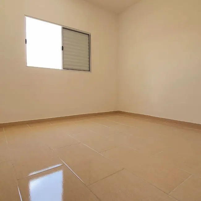 Foto 5 de Casa com 2 quartos à venda, 60m2 em Itanhaem - SP