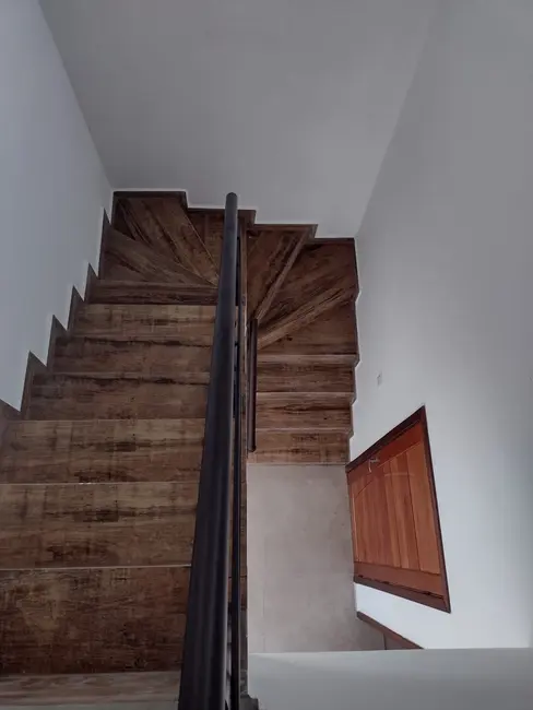 Casa de Condomínio com 3 quartos à venda, 84m2 em Itanhaem - SP - imagem 2 Foto 2 de Casa de Condomínio com 3 quartos à venda, 84m2 em Itanhaem - SP