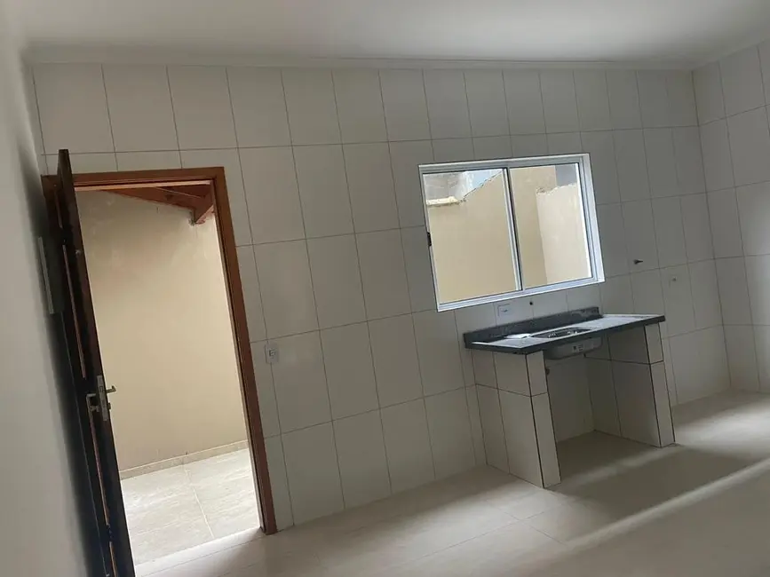 Foto 5 de Casa de Condomínio com 2 quartos à venda, 58m2 em Itanhaem - SP