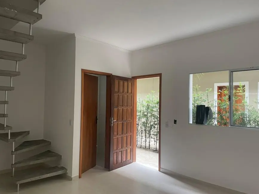 Foto 2 de Casa de Condomínio com 2 quartos à venda, 58m2 em Itanhaem - SP