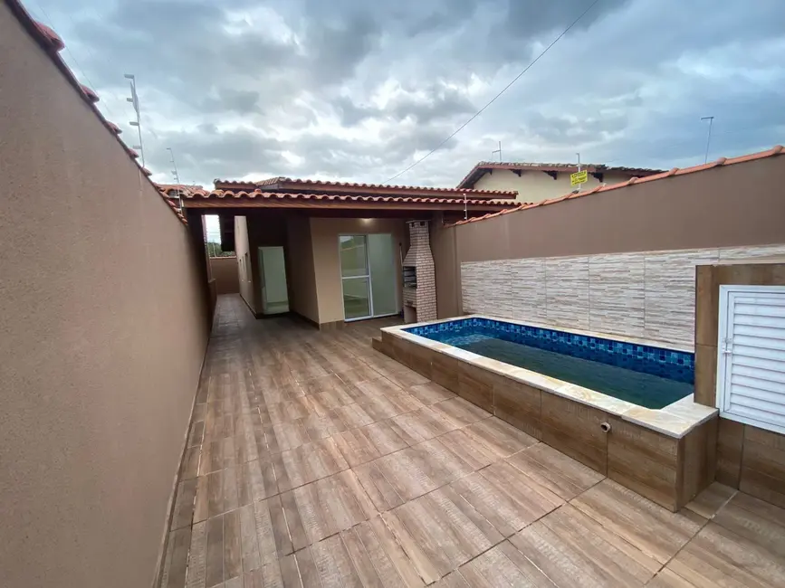 Foto 5 de Casa com 2 quartos à venda, 71m2 em Itanhaem - SP