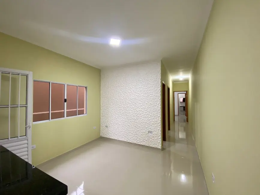 Foto 8 de Casa com 2 quartos à venda, 71m2 em Itanhaem - SP