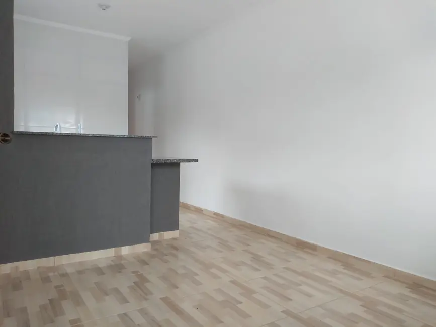 Foto 5 de Casa com 2 quartos à venda, 64m2 em Itanhaem - SP