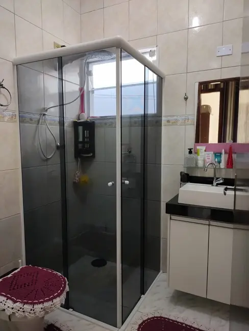 Foto 6 de Casa com 2 quartos à venda, 66m2 em Itanhaem - SP