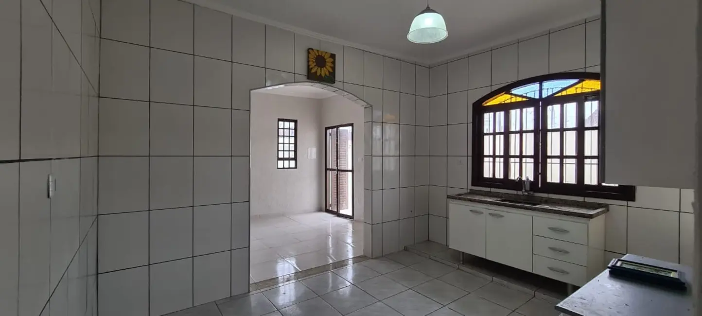 Foto 4 de Casa com 2 quartos à venda, 86m2 em Mongagua - SP
