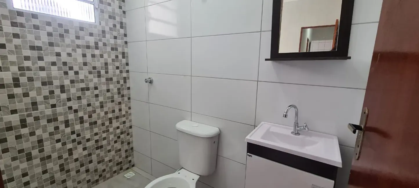 Foto 5 de Casa com 2 quartos à venda, 86m2 em Mongagua - SP