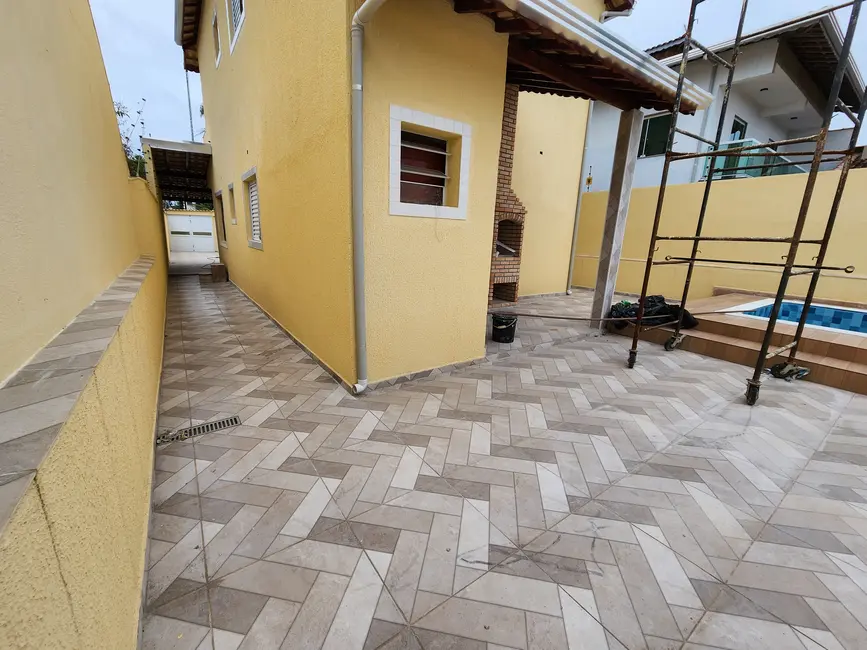 Foto 8 de Casa com 2 quartos à venda, 66m2 em Itanhaem - SP