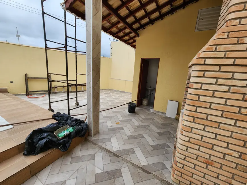 Foto 6 de Casa com 2 quartos à venda, 66m2 em Itanhaem - SP