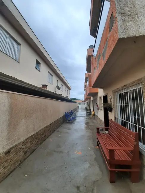 Foto 1 de Casa com 2 quartos à venda, 79m2 em Itanhaem - SP