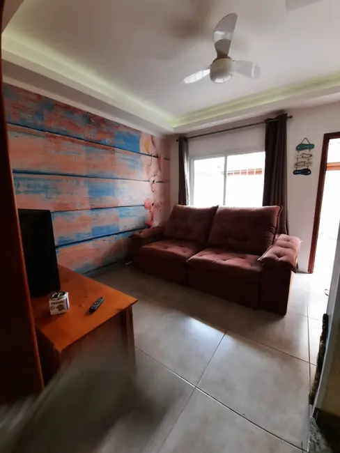 Foto 8 de Casa com 2 quartos à venda, 79m2 em Itanhaem - SP