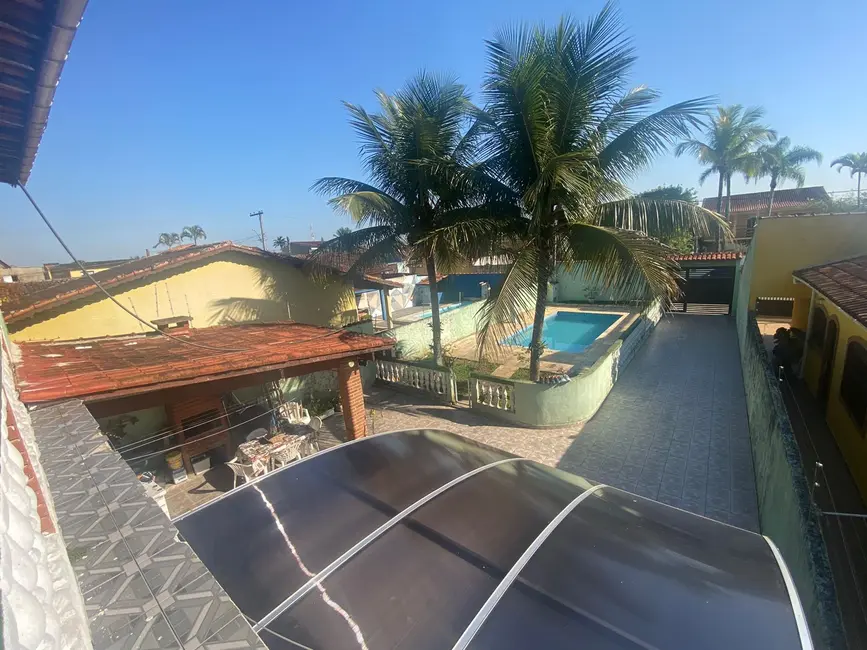 Foto 8 de Casa com 2 quartos à venda, 120m2 em Itanhaem - SP