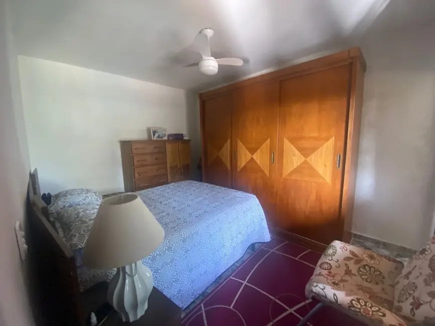 Foto 2 de Casa com 2 quartos à venda, 120m2 em Itanhaem - SP