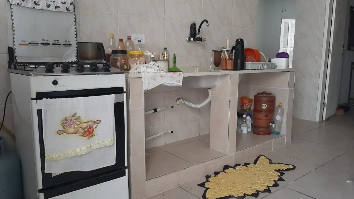 Foto 9 de Casa com 2 quartos à venda, 80m2 em Itanhaem - SP