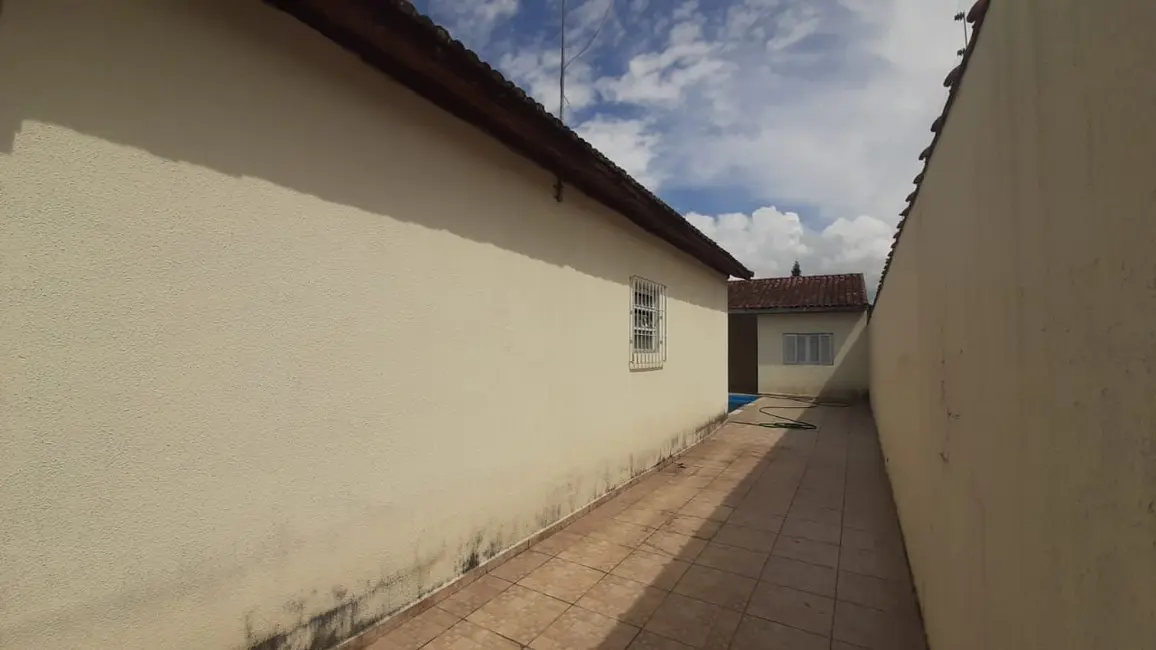 Foto 6 de Casa com 2 quartos à venda, 80m2 em Itanhaem - SP