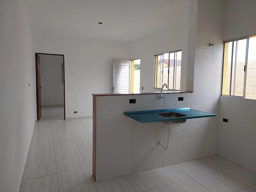 Foto 9 de Casa com 2 quartos à venda, 50m2 em Itanhaem - SP
