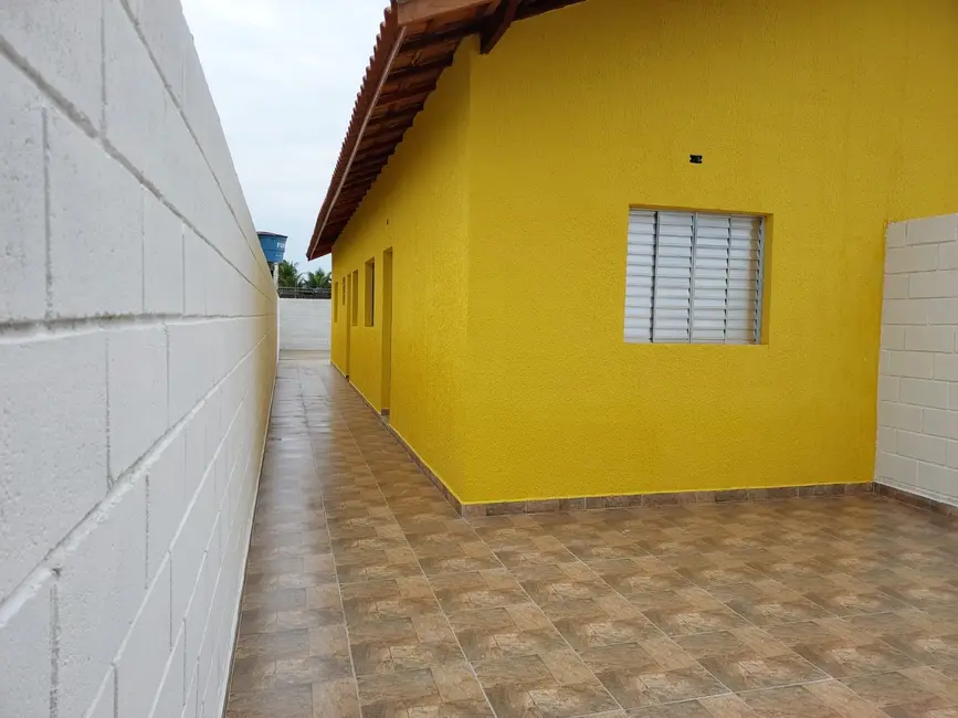 Foto 4 de Casa com 2 quartos à venda, 50m2 em Itanhaem - SP