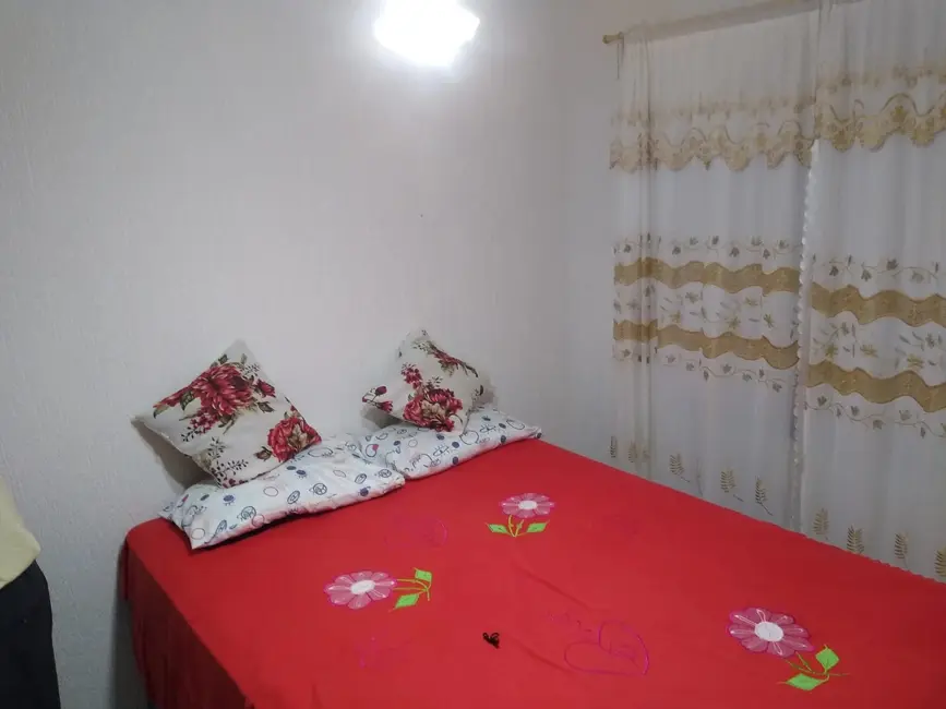 Foto 4 de Casa com 2 quartos à venda, 78m2 em Itanhaem - SP