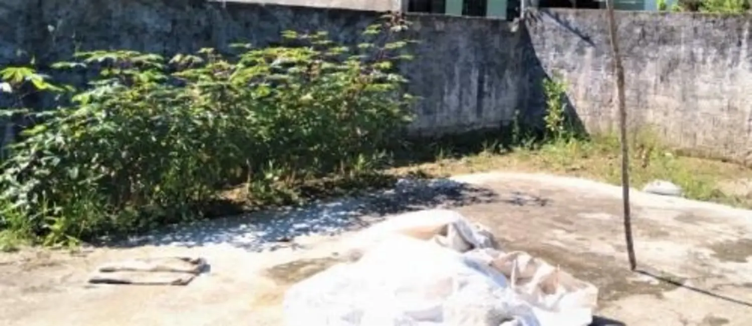 Foto 8 de Casa com 2 quartos à venda, 429m2 em Itanhaem - SP